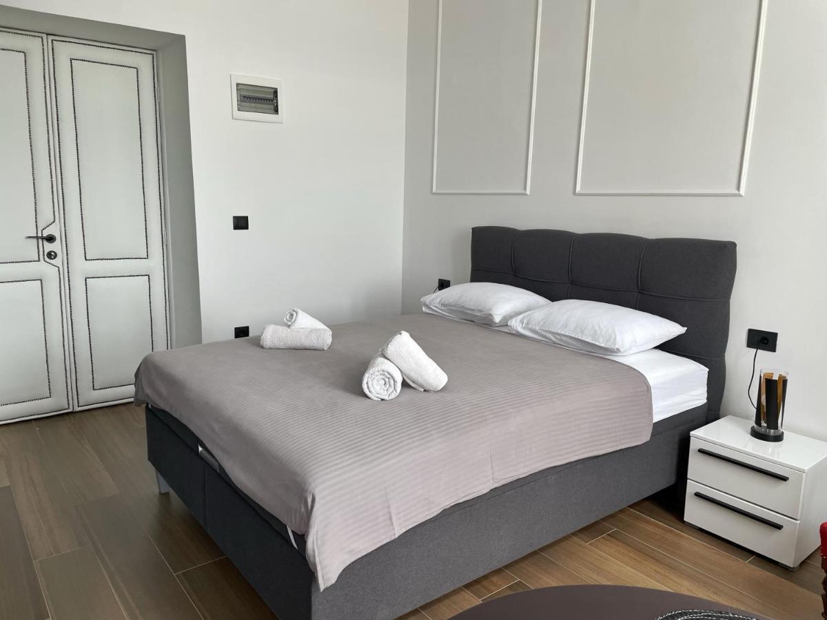 Navis City Apartments Pula Dış mekan fotoğraf